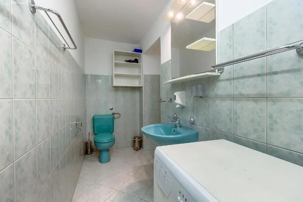 Apartment 4827-2 For 4 Pers In Nerezine